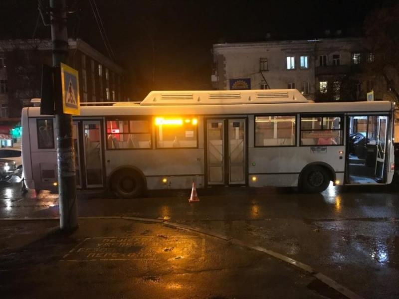 Шофёр автобуса насмерть сбил пешехода в Красноглинском районе Самары