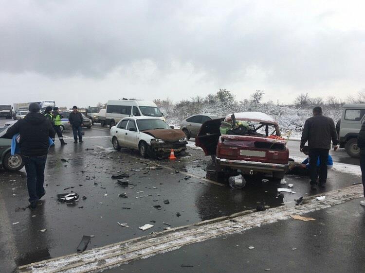 В Самарской области женщина погибла в ДТП с участием 5-ти авто