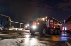 Ночью в Самаре 58 человек тушили крупный пожар в доме на ул. Современной