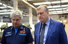 Игорь Васильев наделил главкома ВКС Виктора Бондарева полномочиями сенатора от Кировской области