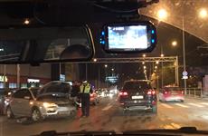 Движение на ул. Ново-Садовой в Самаре серьезно осложнило ДТП с двумя иномарками