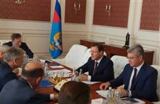 Дмитрий Азаров проводит рабочие встречи в Москве