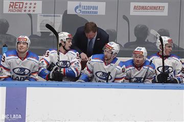 Тольяттинские хоккеисты обыграли 