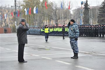 В строевом смотре самарской полиции участвовало более 600 человек