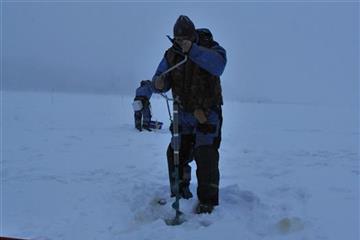  В Ставропольском районе несколько часов искали рыбаков, потерявшихся на льду Волги
 