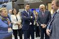 "Нанолек" представил главе Минпромторга России первую отечественную вакцину против ВПЧ