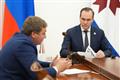 Артём Здунов провел встречу с руководством предприятия "Стекло в архитектуре"