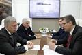 Губернаторы Ульяновской и Владимирской областей договорились о расширении межрегионального сотрудничества на ПМЭФ