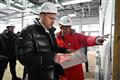 Александр Бречалов проверил готовность плавательного бассейна в спортивном кластере Можги