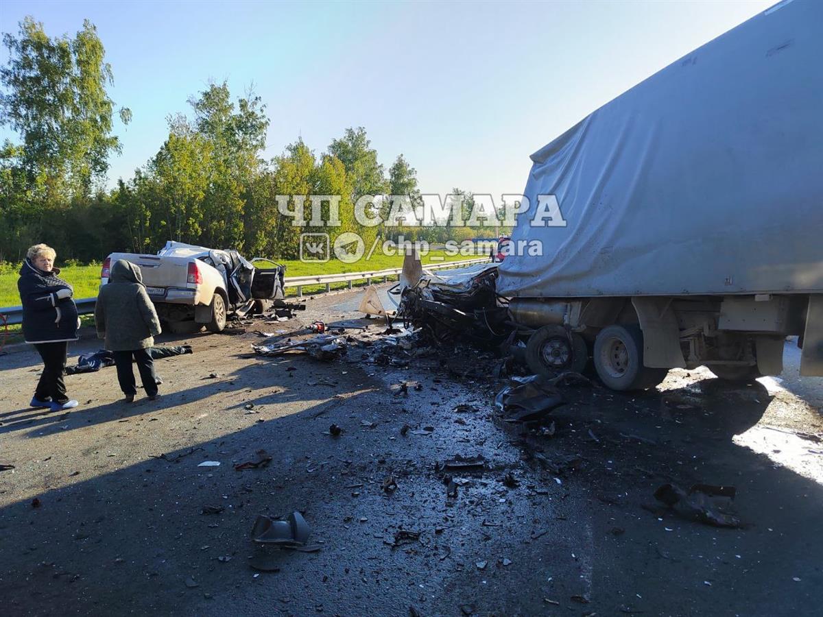 В автокатастрофе в Сергиевском районе погибли четыре человека - Новости  всех регионов России