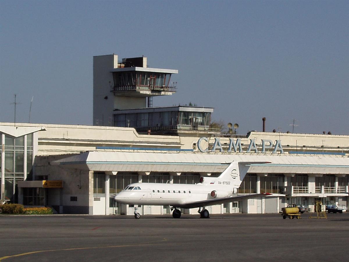 Аэропорт курумоч телефон. Аэропорт Курумоч Самара. Старый аэропорт Курумоч. Аэропорт Курумоч Самара старый. Аэропорт Самара старый терминал.