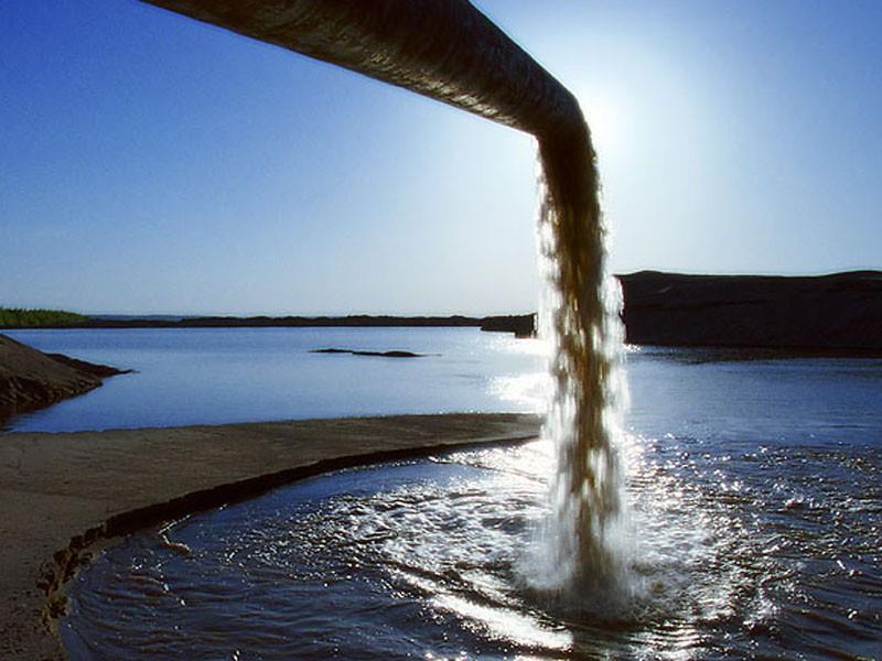 Как может повлиять на загрязнение воды канализация