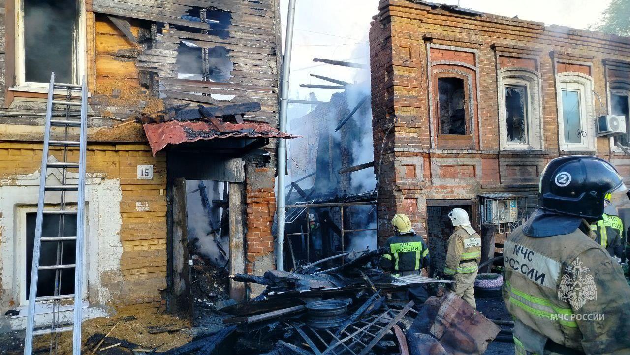 Более 100 человек ликвидировали крупный пожар в центре Самары | 10.05.2024  | Самара - БезФормата