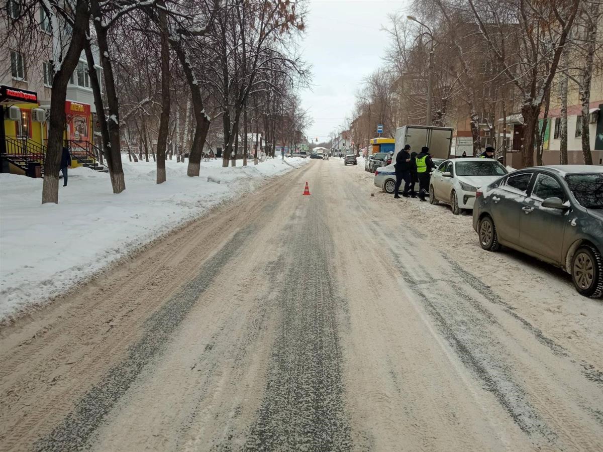 В Отрадном госпитализирована девочка, попавшая под колеса иномарки - Волга  Ньюс