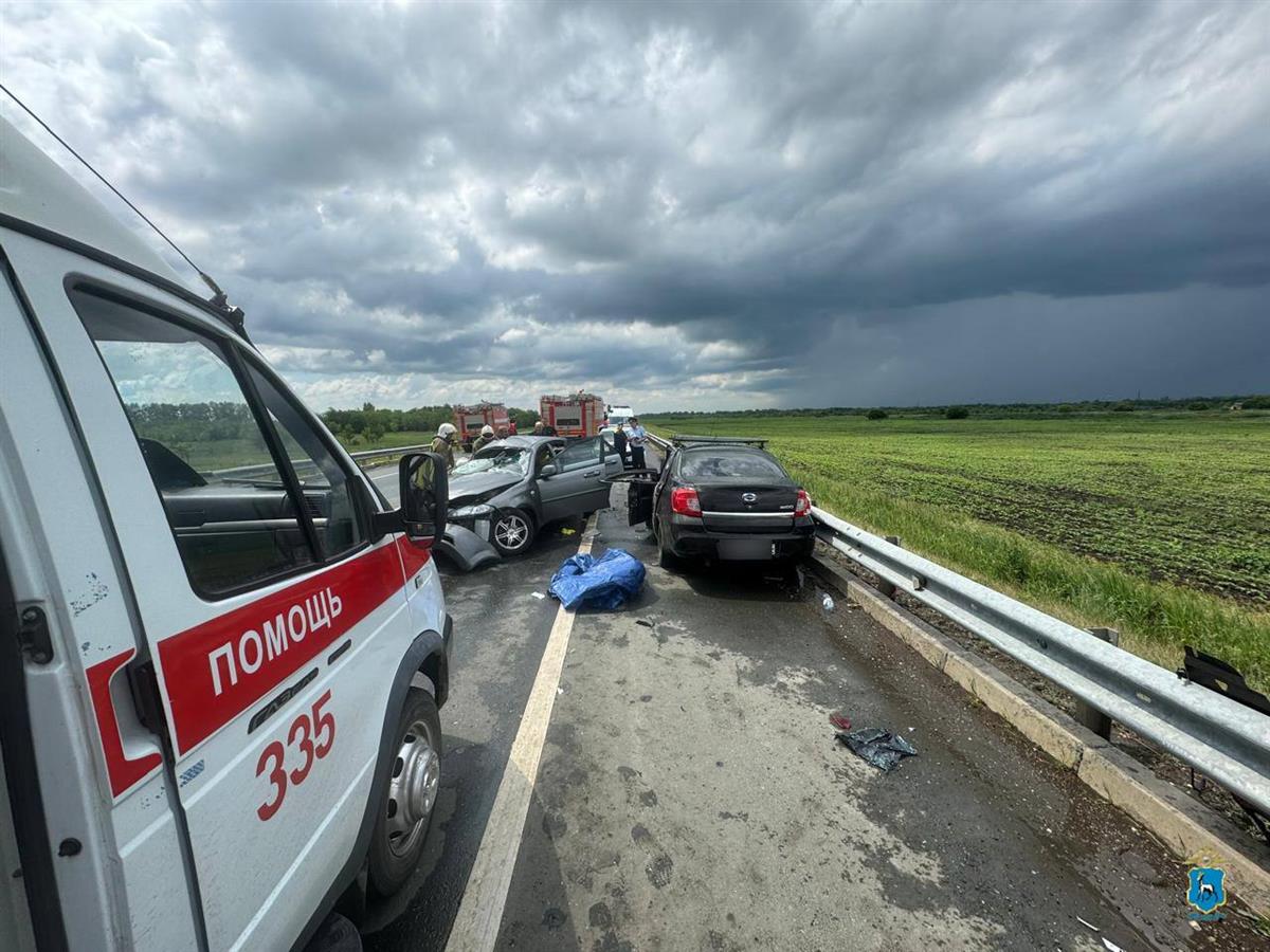 Два человека погибли и четыре пострадали в ДТП в Кинель-Черкасском районе -  Волга Ньюс