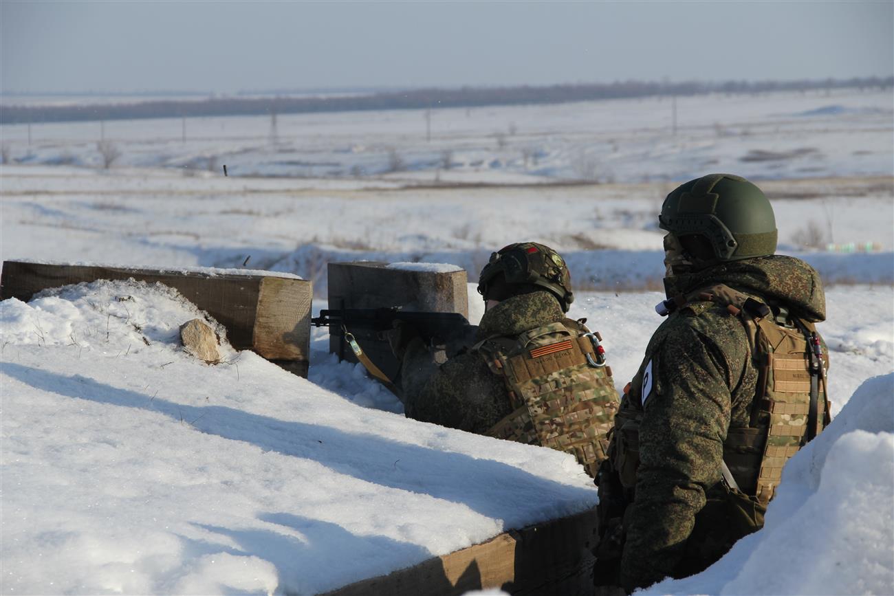 Под Самарой военная полиция ЦВО провела боевые стрельбы с молодым  пополнением - Волга Ньюс