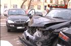 В Самаре Nissan Patrol снес столб и протаранил два автомобиля (видео)
