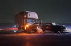 Skoda и грузовик Isuzu столкнулись на трассе М-5 в Самарской области