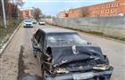 Водитель "пятнадцатой" в Тольятти не смог проехать мимо припаркованной машины, трое пострадали