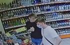 В Тольятти разыскивают трех парней, расплатившихся чужой банковской картой