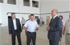 Губернатор потребовал ускорить завершение строительства спорткомплекса в Кинель-Черкассах