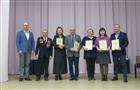 Нефтехимики вручили благотворительные сертификаты организациям и учреждениям Новокуйбышевска