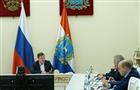 На оперативном совещании правительства Дмитрий Азаров поручил усилить контроль за дорожной ситуацией в связи с погодой