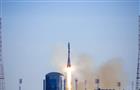 С космодрома Восточный стартовала ракета РКЦ "Прогресс" со спутником