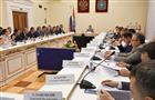 Дмитрий Азаров провел совет по улучшению инвестклимата в регионе