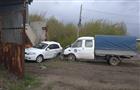 В Сызрани водитель "Газели" отправил легковушку в бетонный забор