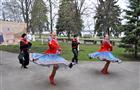 Нотариусы высадили еще 23 дерева на "профессиональной" аллее