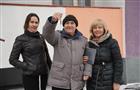 Первому победителю викторины "Вакцинация - это жизнь!" вручили ключи от квартиры