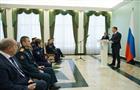 Губернатор Дмитрий Азаров вручил награды самарцам - участникам специальной военной операции