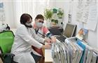 Медикам Самарской области досрочно начисляют спецвыплаты за работу в праздники