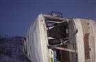 В Шигонском районе в кювет опрокинулся вахтовый автобус с 20 рабочими