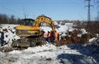 Строительная компания повредила водовод, Мехзавод и Крутые Ключи остались без воды