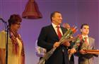 Выпускник самарской школы №120 Александр Фетисов поздравил  ее учеников и педагогов с  1 сентября