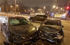 На ул. Ново-Садовой в Самаре не смогли разъехаться Hyundai и Chevrolet