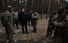 Губернатор Дмитрий Азаров встретился с казаками-добровольцами перед их отправкой в зону СВО