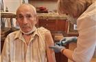 Почетный гражданин Самарской области Юрий Логойдо прошел повторную вакцинацию от COVID-19