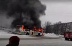 В поселке Петра Дубрава горел автобус Hyundai