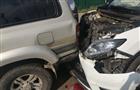 Водитель Nissan врезался в три автомобиля в Самаре