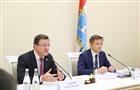 Дмитрий Азаров и Константин Носков провели совещание по развитию информационных технологий