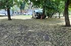 На ул. Буянова иномарка врезалась в дерево