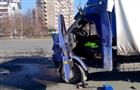 В Тольятти грузовая "Газель" протаранила Skoda Octavia, пострадали три человека