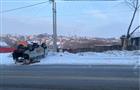 В Сызрани УАЗ-"буханка" перевернулся после столкновения с ледяной глыбой