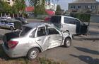 В Тольятти госпитализировали водителя одной из столкнувшихся легковушек