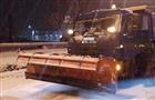 В Тольятти ночью легковушка столкнулась со снегоуборочной машиной