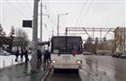 На Московском шоссе в Самаре парень попал под автобус