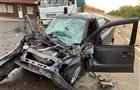 Водитель Lada Granta врезался в КамАЗ и погиб в Самарской области